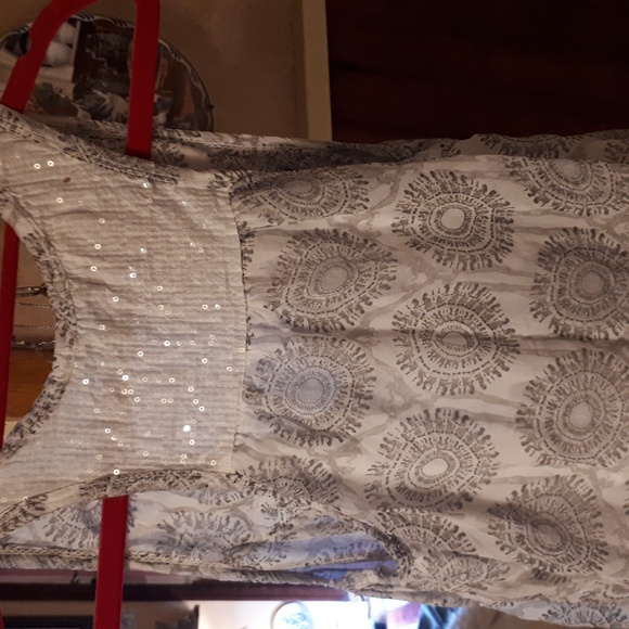 Dress, white/light grey, size small, brand is Collezione Gaia,  made in Italy. - Picture 5 of 10
